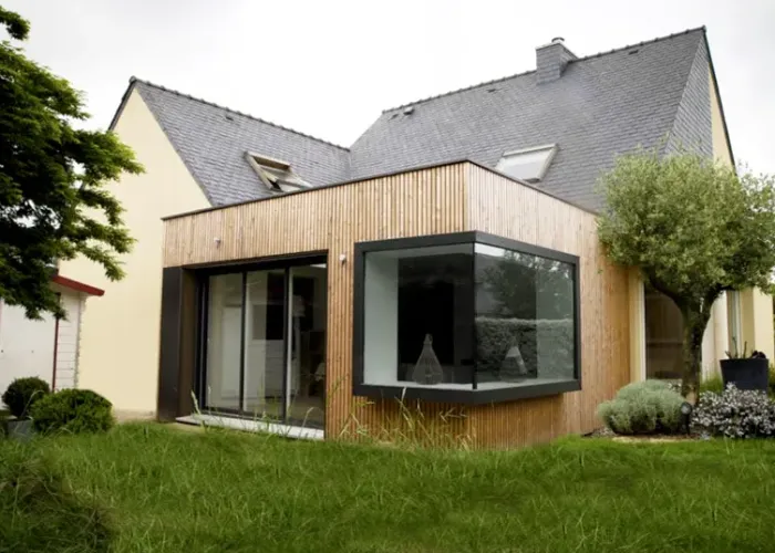 extension-maison-bois-sur-mesure-finition.webp